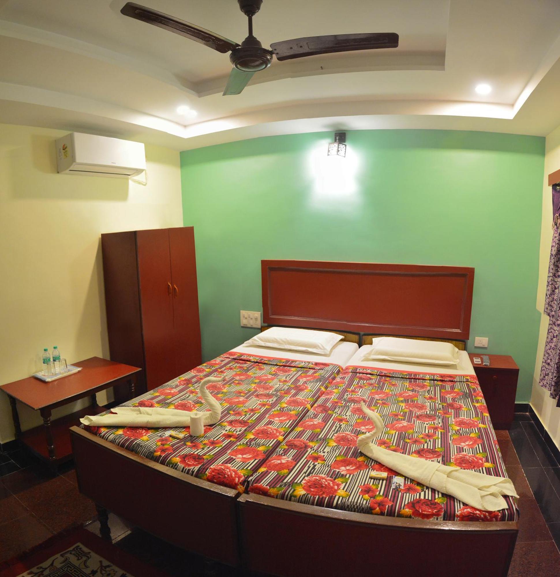 Siva Guest House Mahabalipuram Ngoại thất bức ảnh
